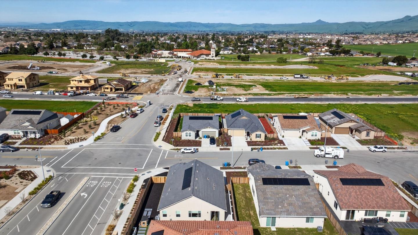 2001 Marigold Street