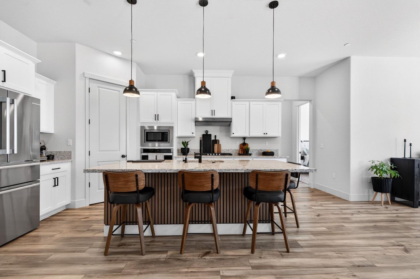 240 Scarlett Way