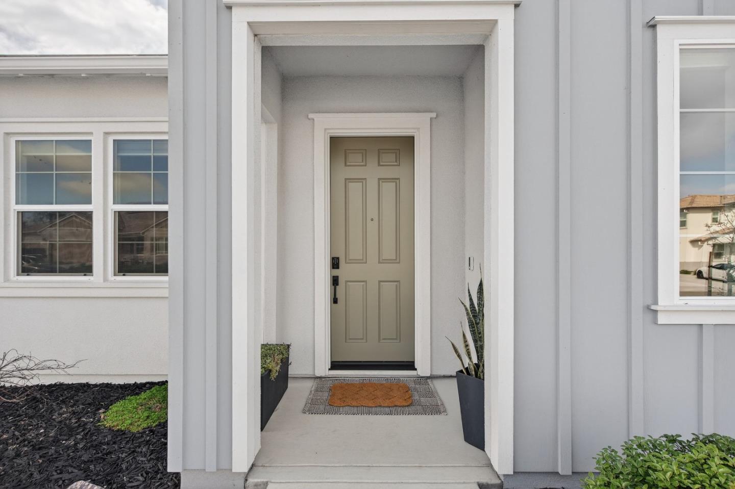 240 Scarlett Way