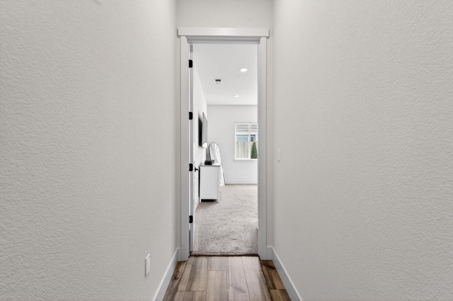 240 Scarlett Way