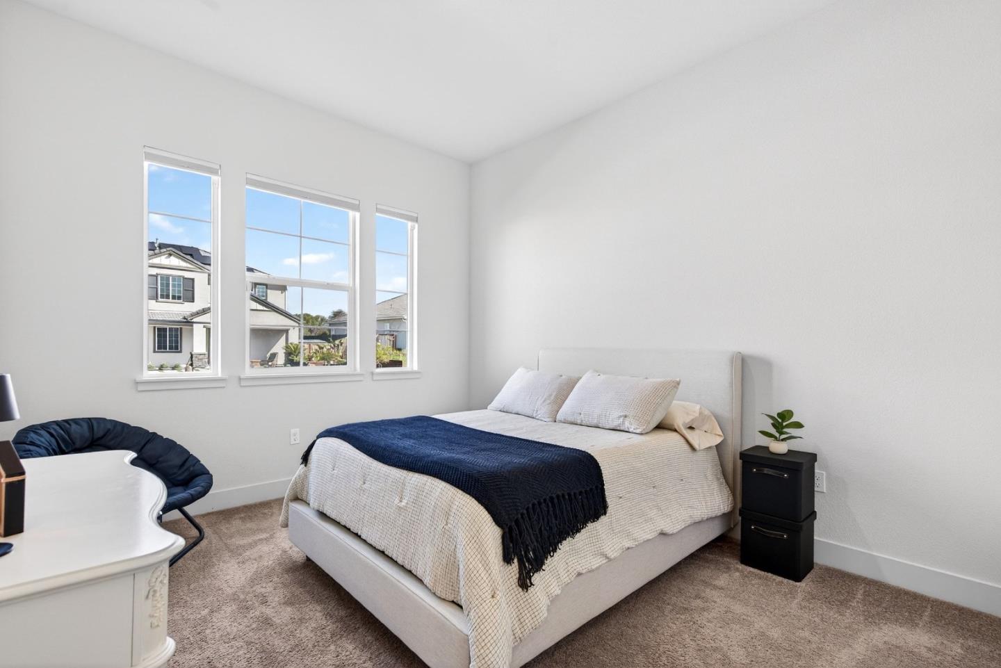 240 Scarlett Way