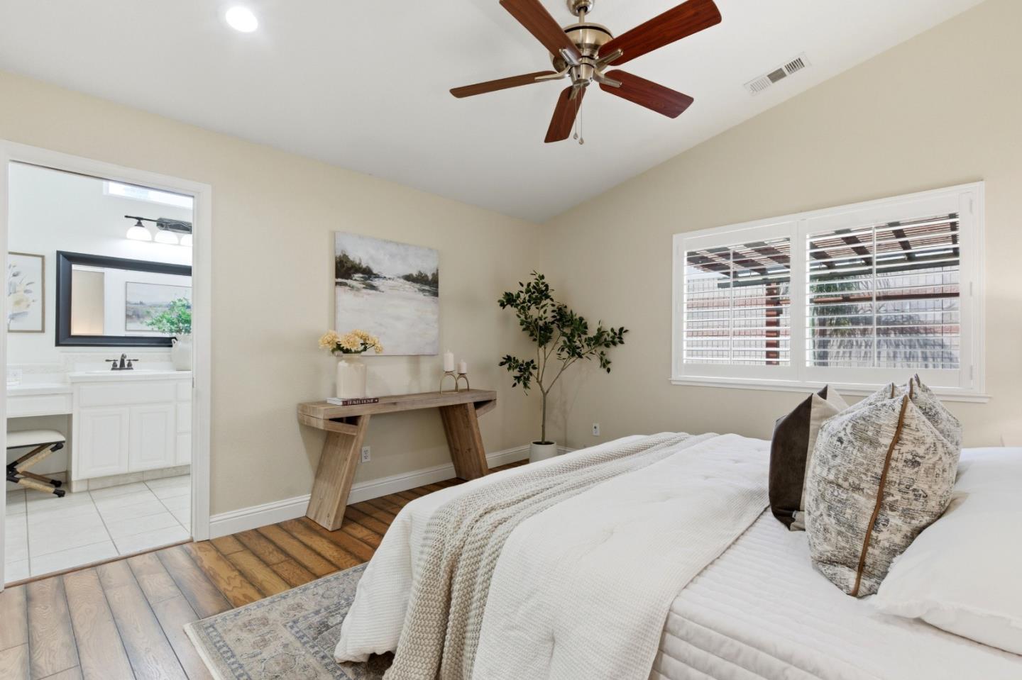 810 Capitola Drive