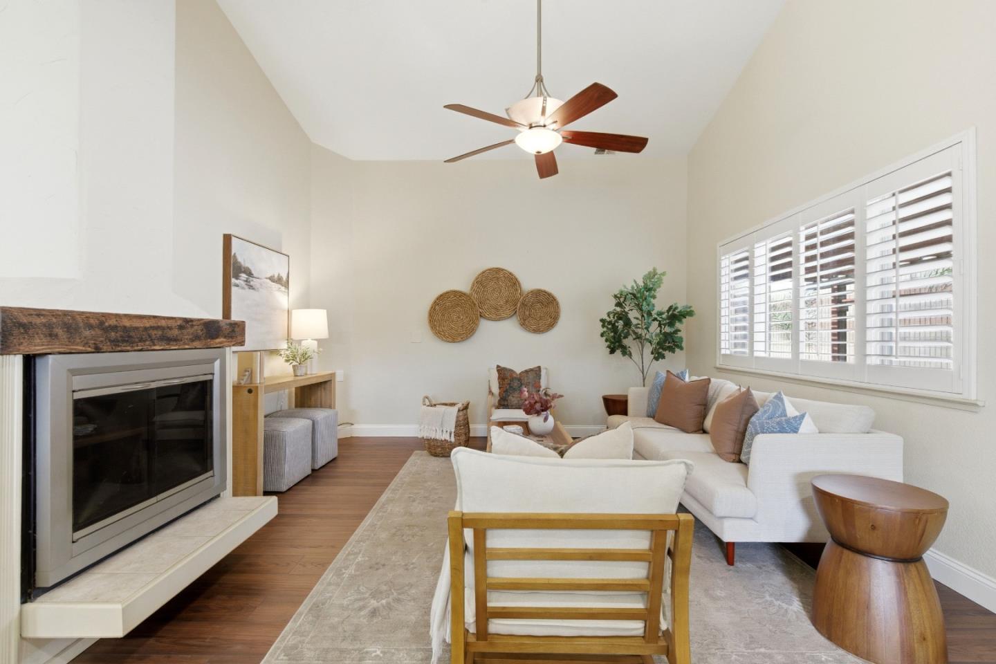 810 Capitola Drive