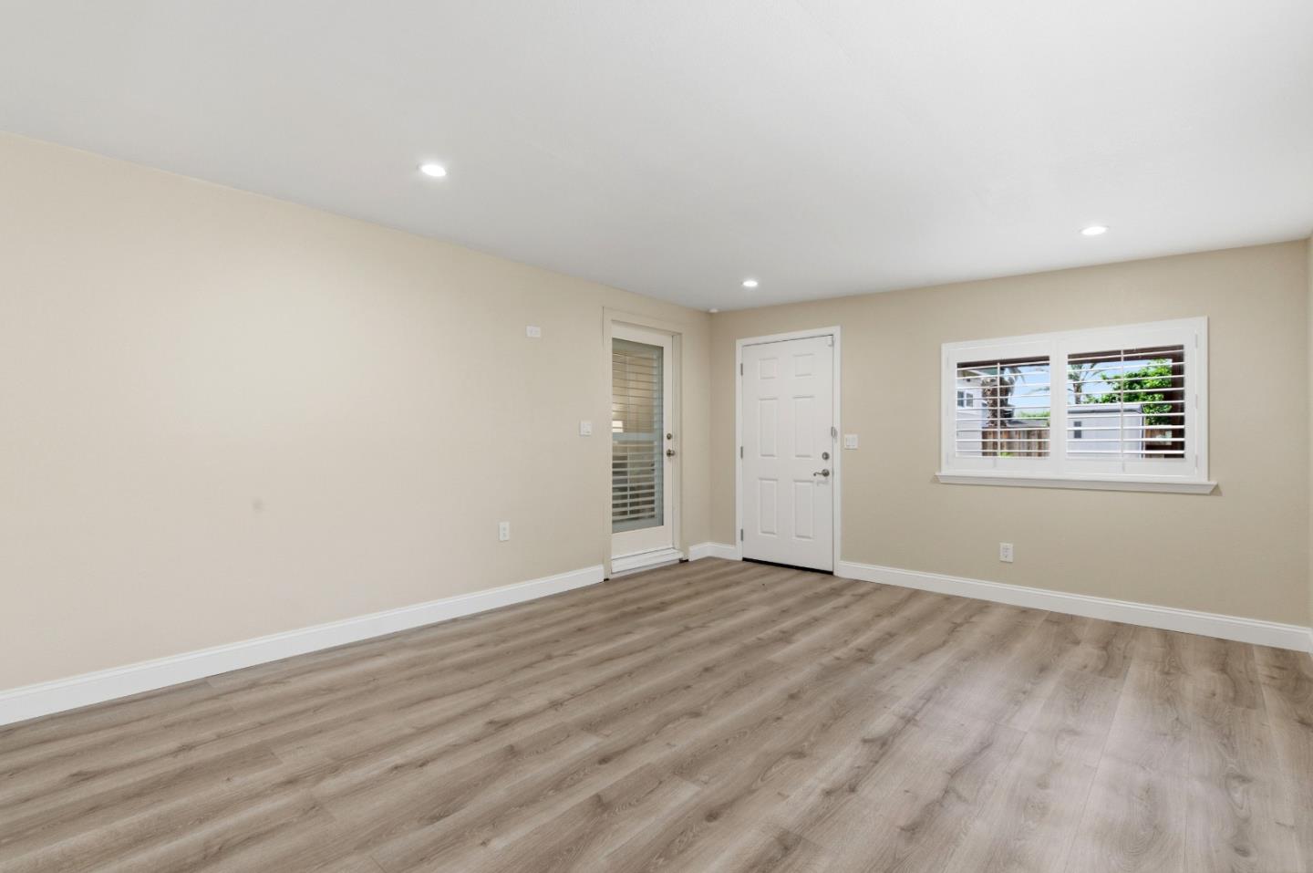 810 Capitola Drive