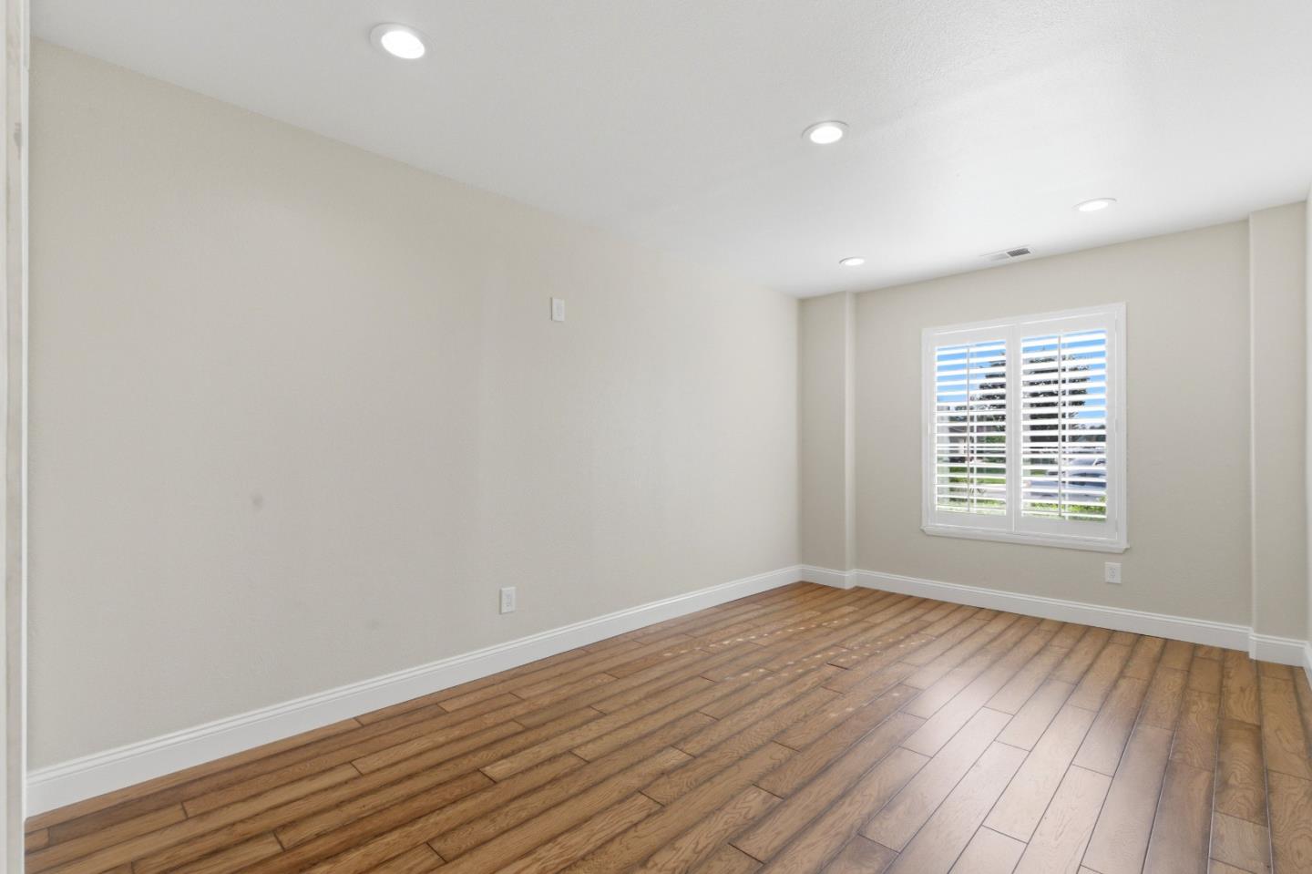 810 Capitola Drive