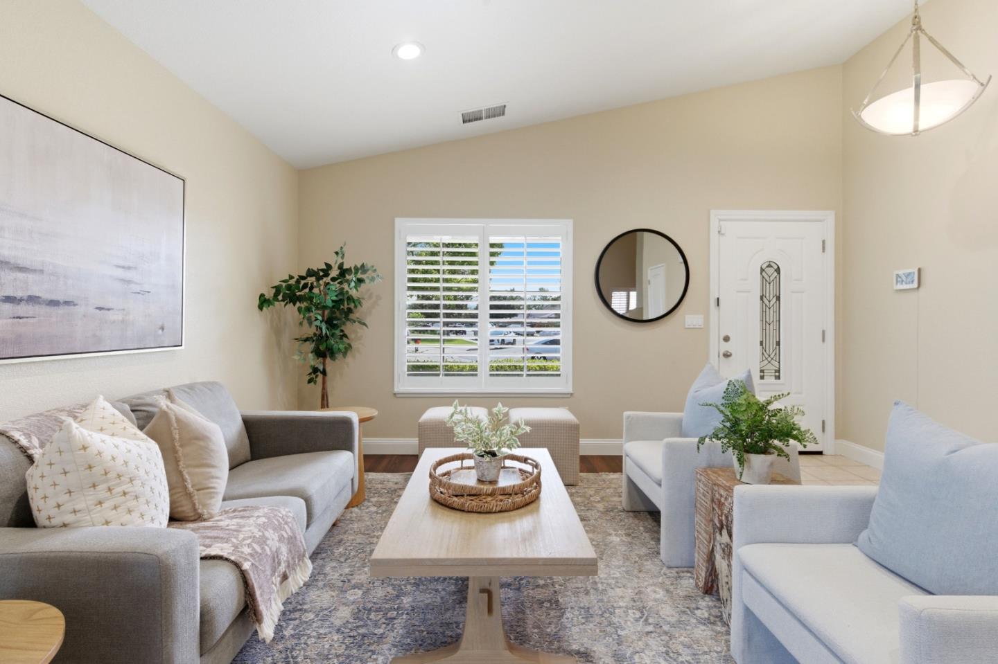 810 Capitola Drive
