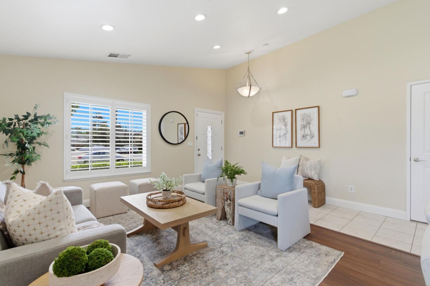 810 Capitola Drive
