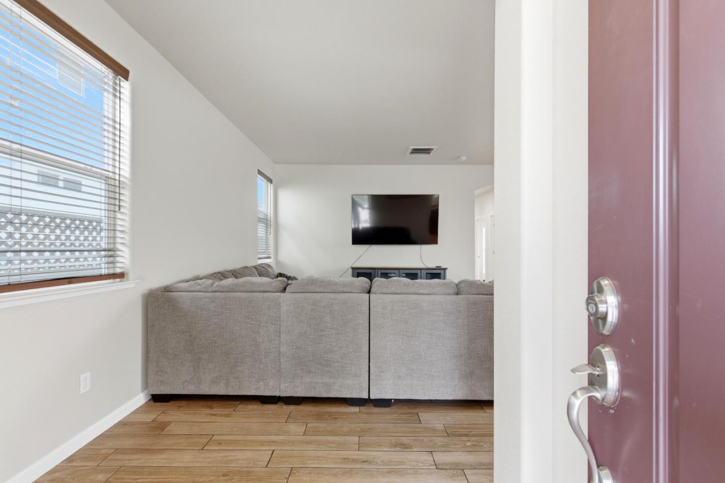 651 Livingston Avenue