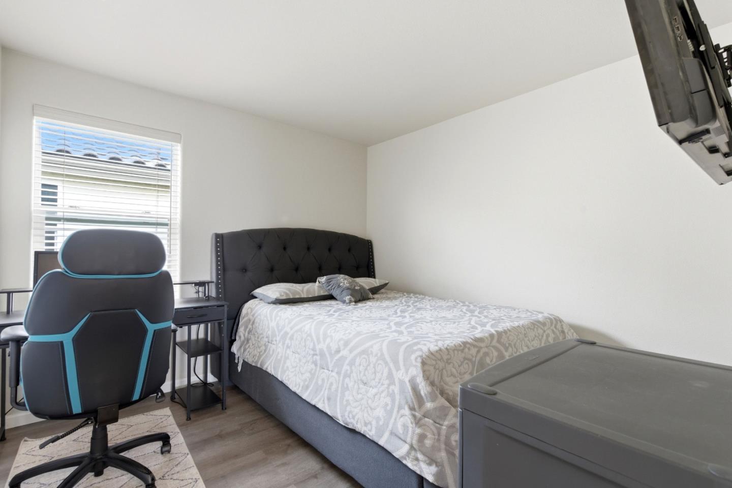 651 Livingston Avenue