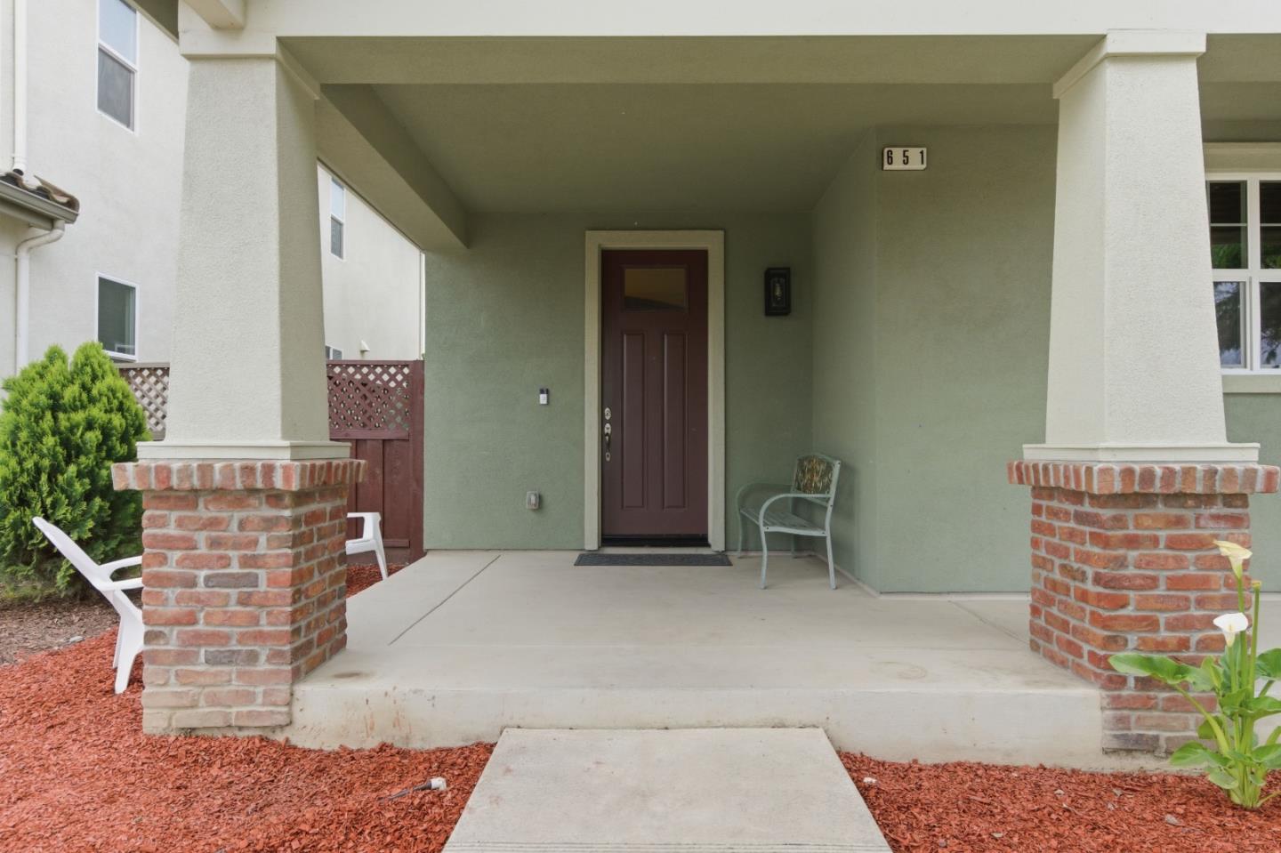 651 Livingston Avenue