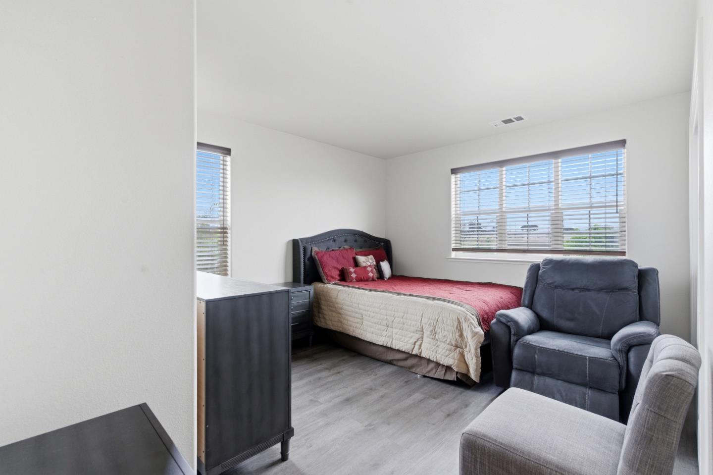 651 Livingston Avenue