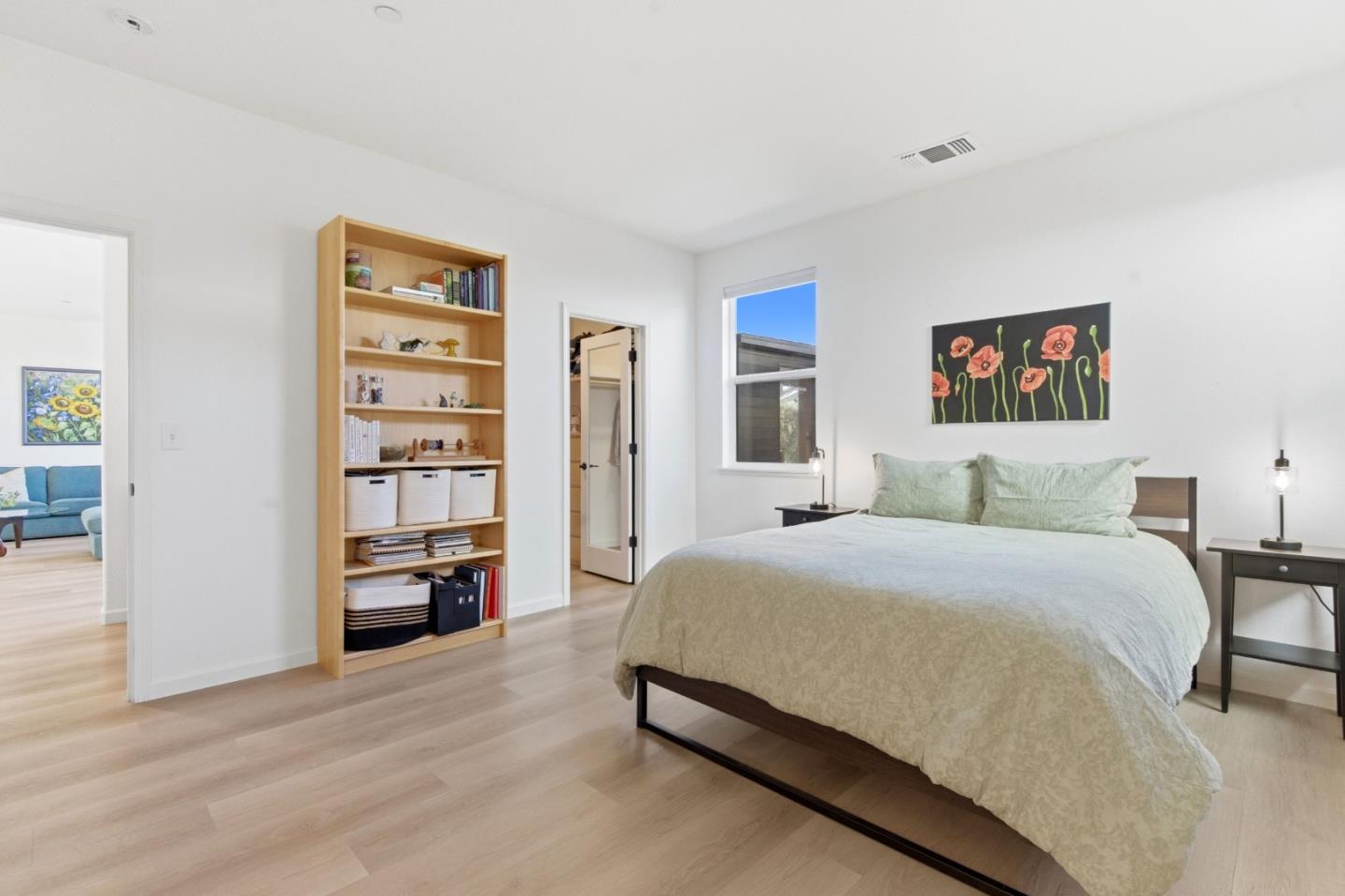 1920 Dylan Street