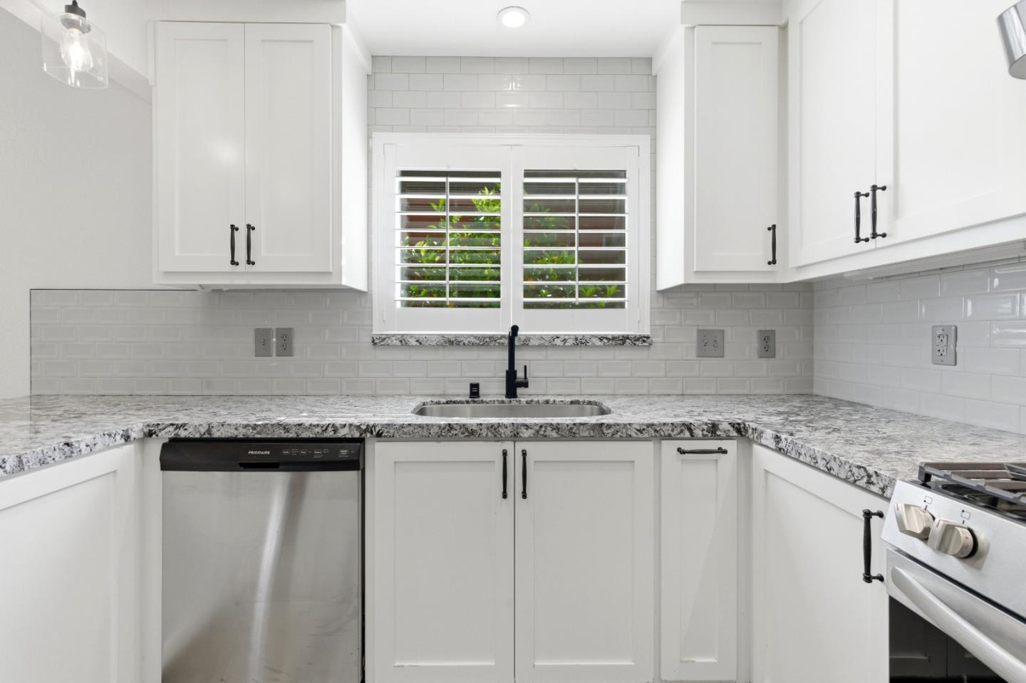 1660 Monte Vista Drive