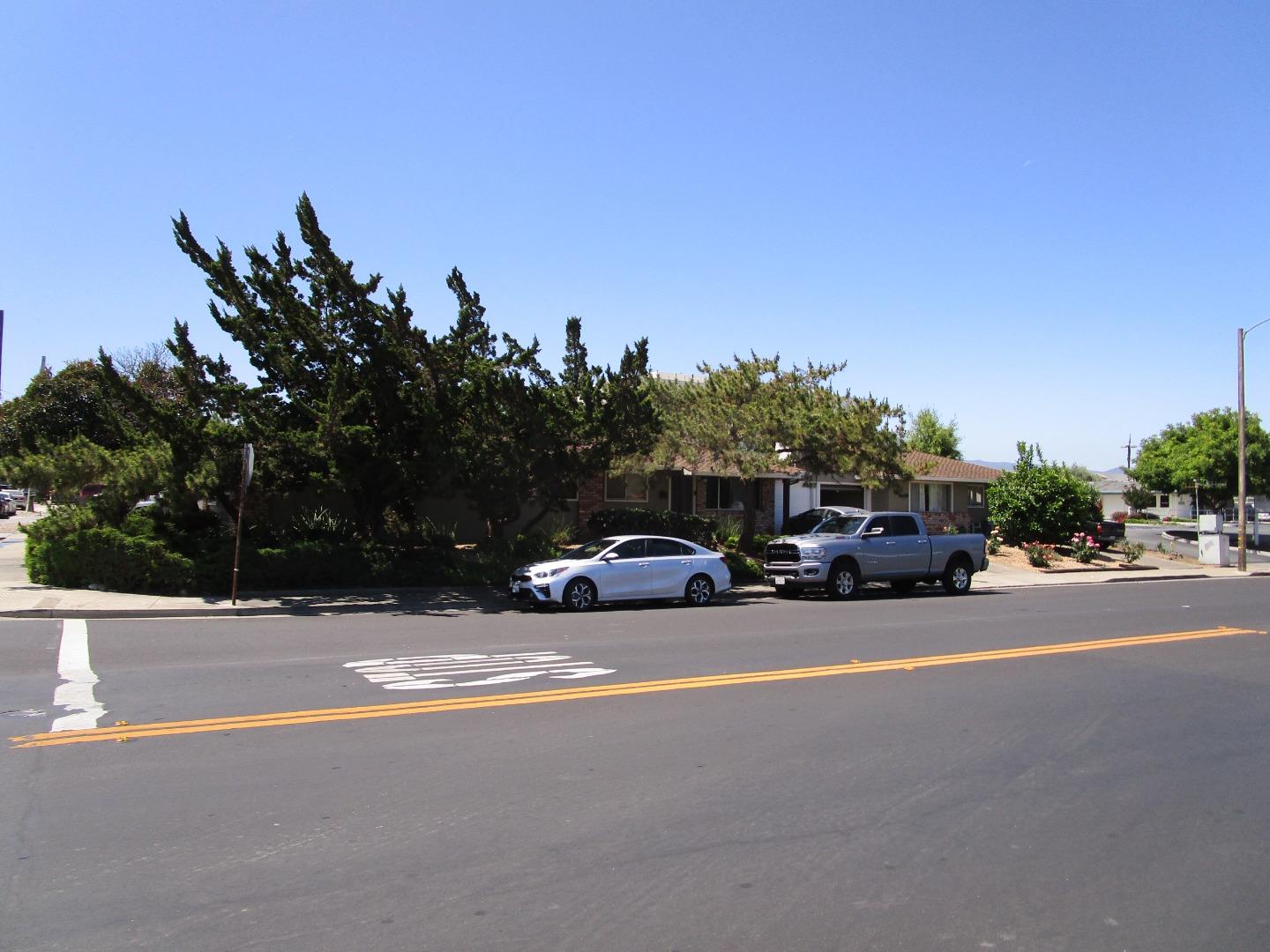 981 Sunset Drive