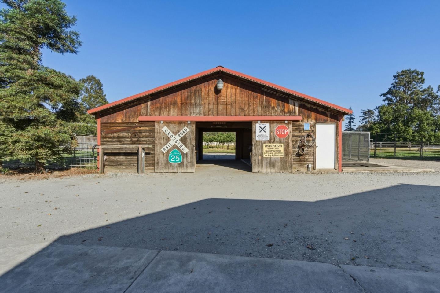 3390 Fallon Road
