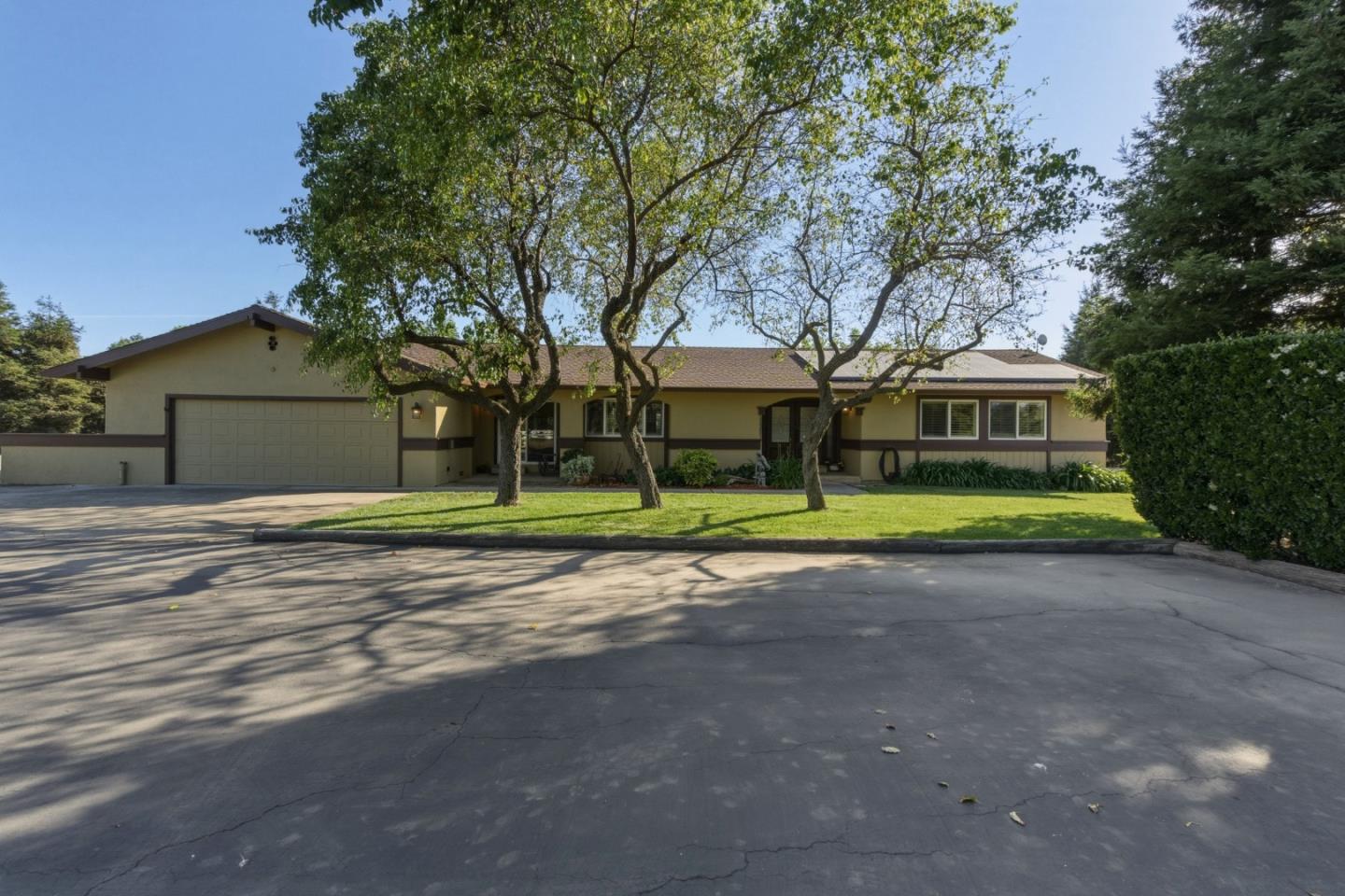 3390 Fallon Road