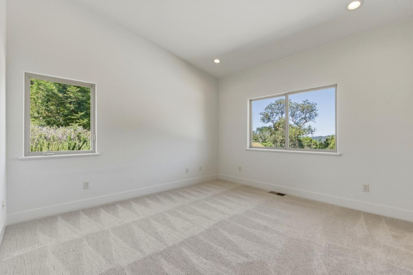 1250 Day Valley Ridge