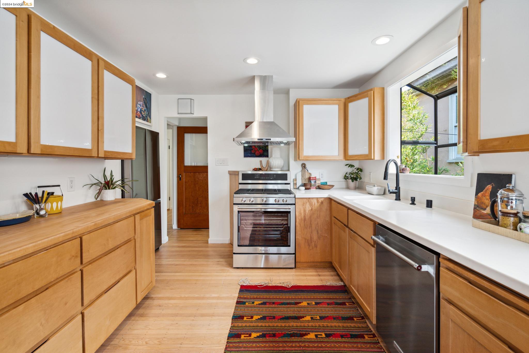 1195 Walnut Street