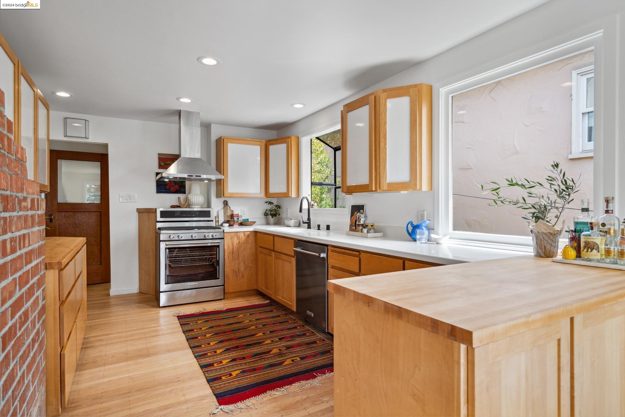 1195 Walnut Street