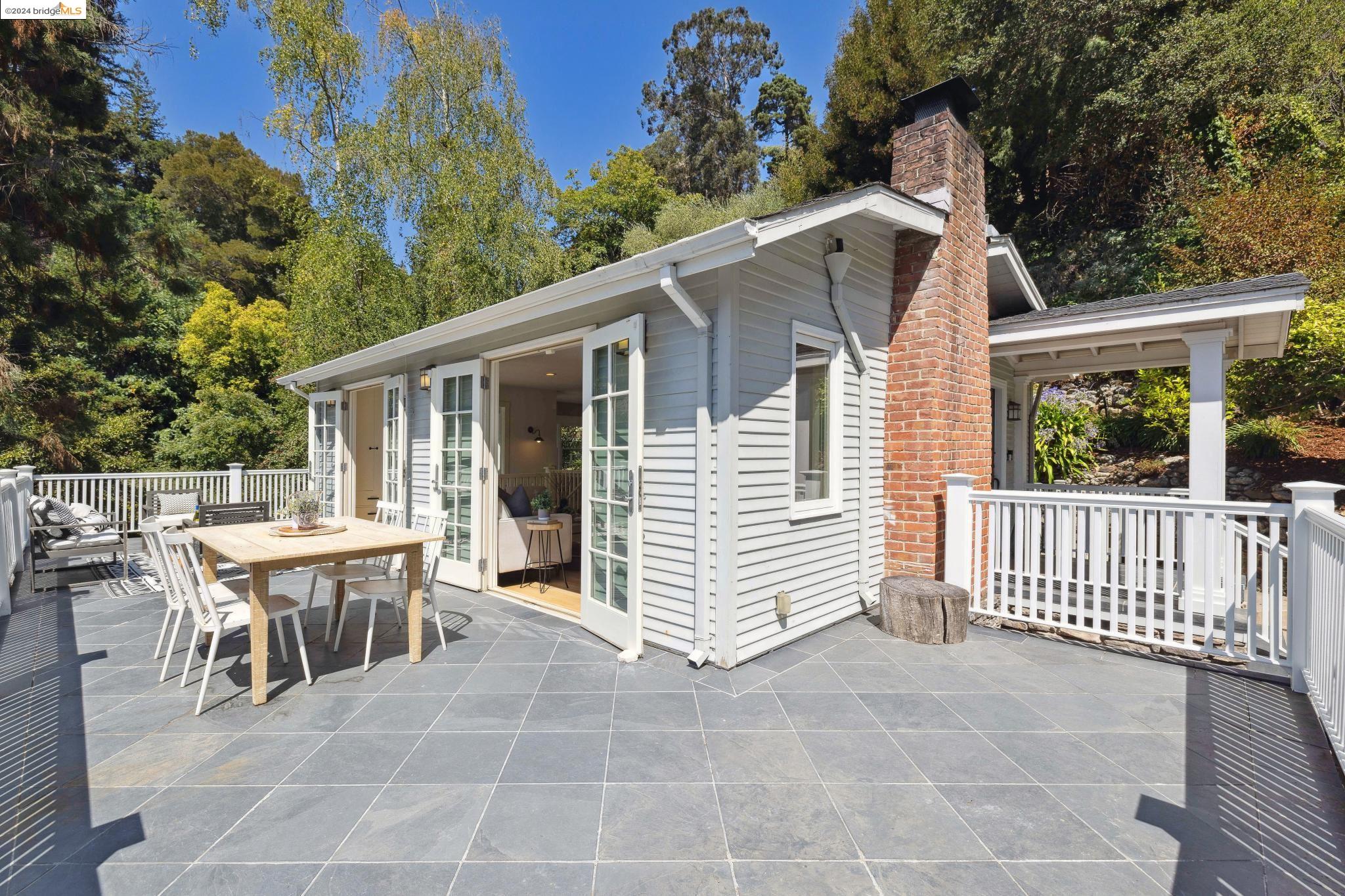 5687 Florence Ter