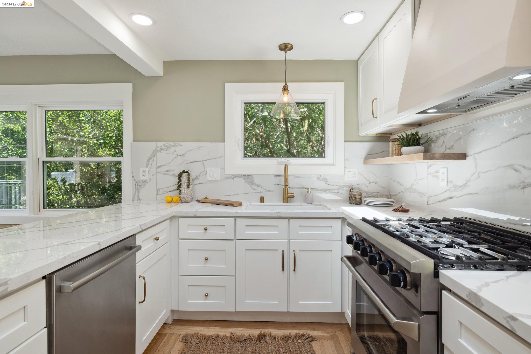 5687 Florence Ter