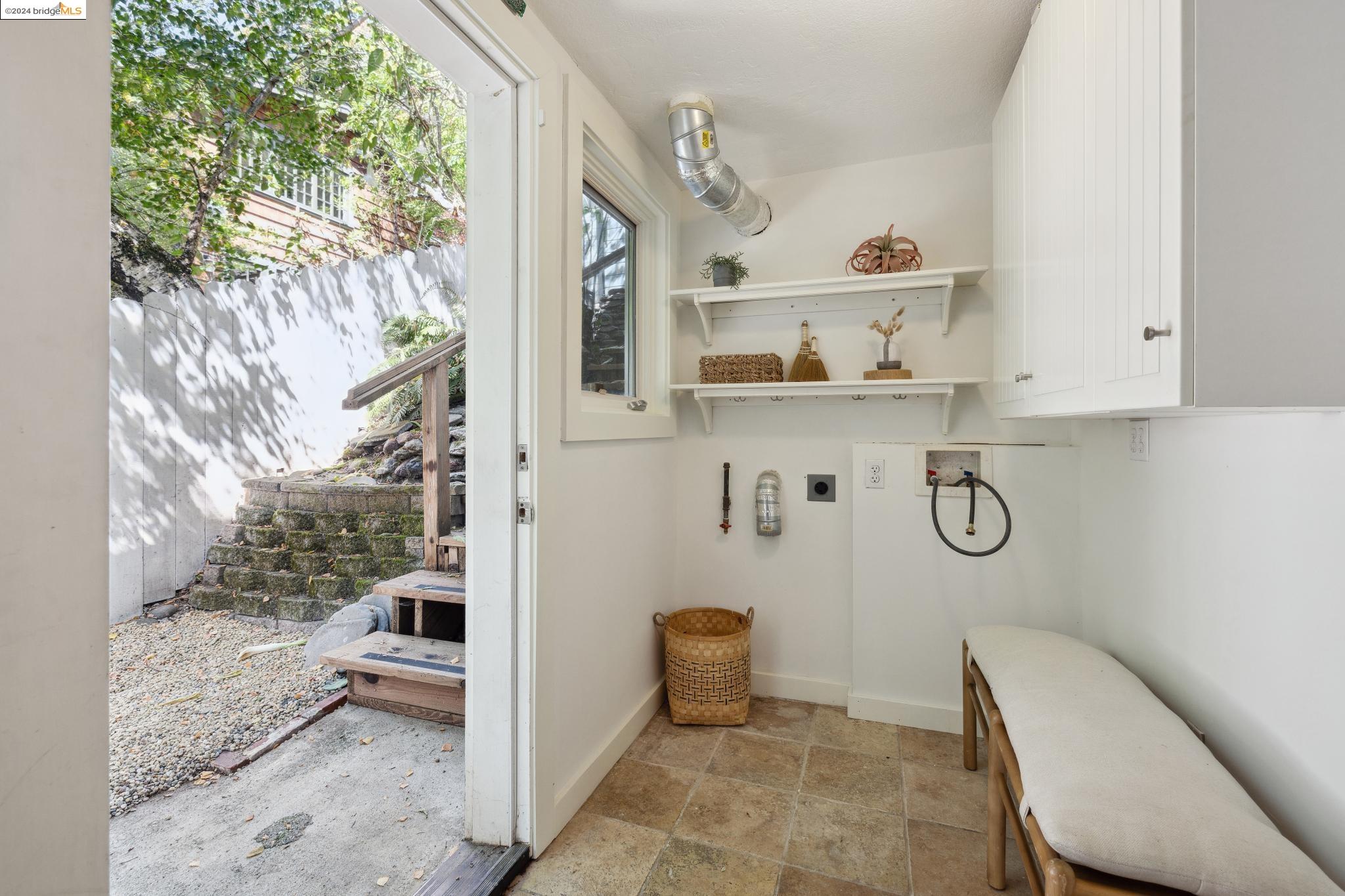 5687 Florence Ter
