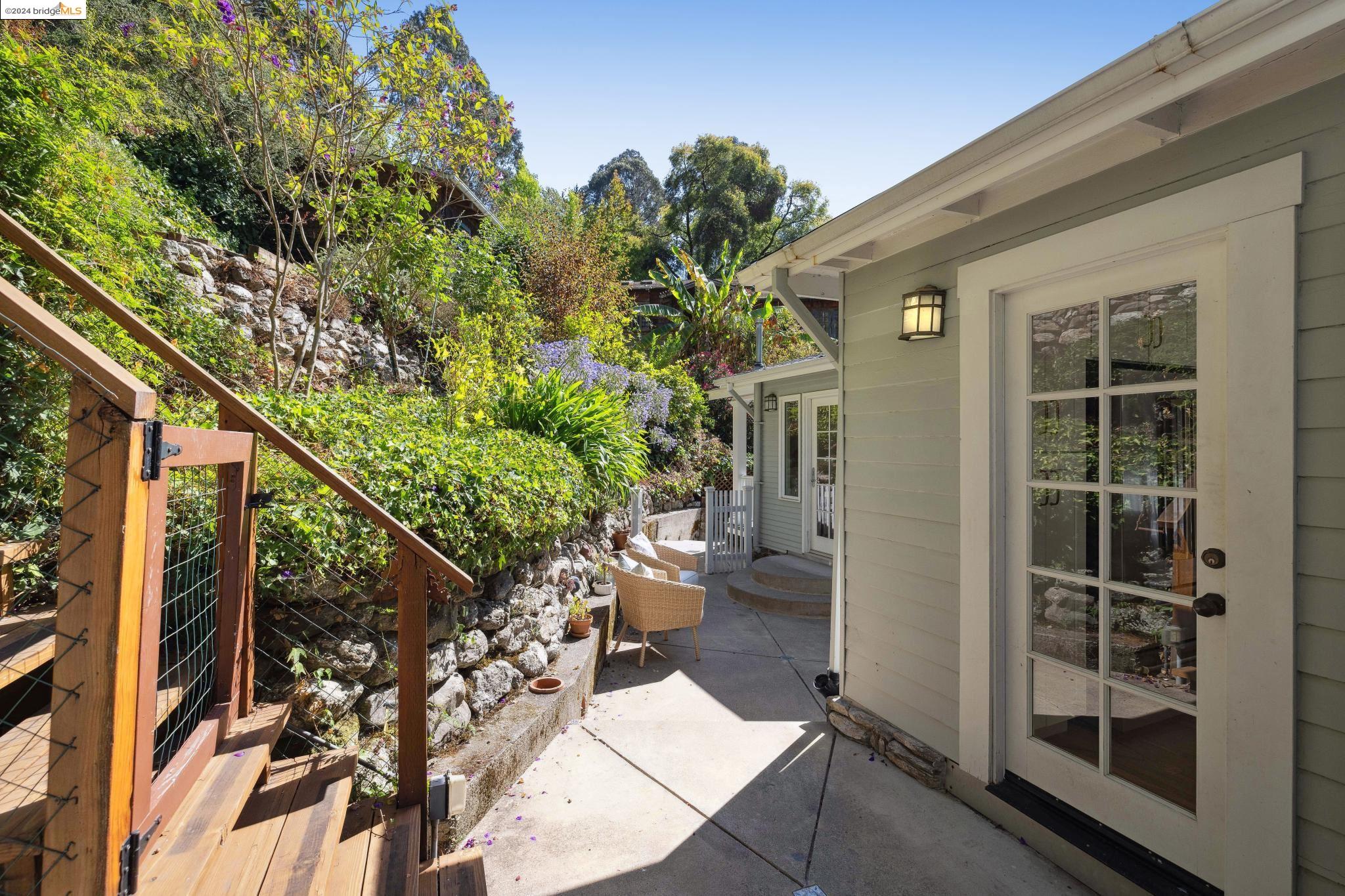 5687 Florence Ter