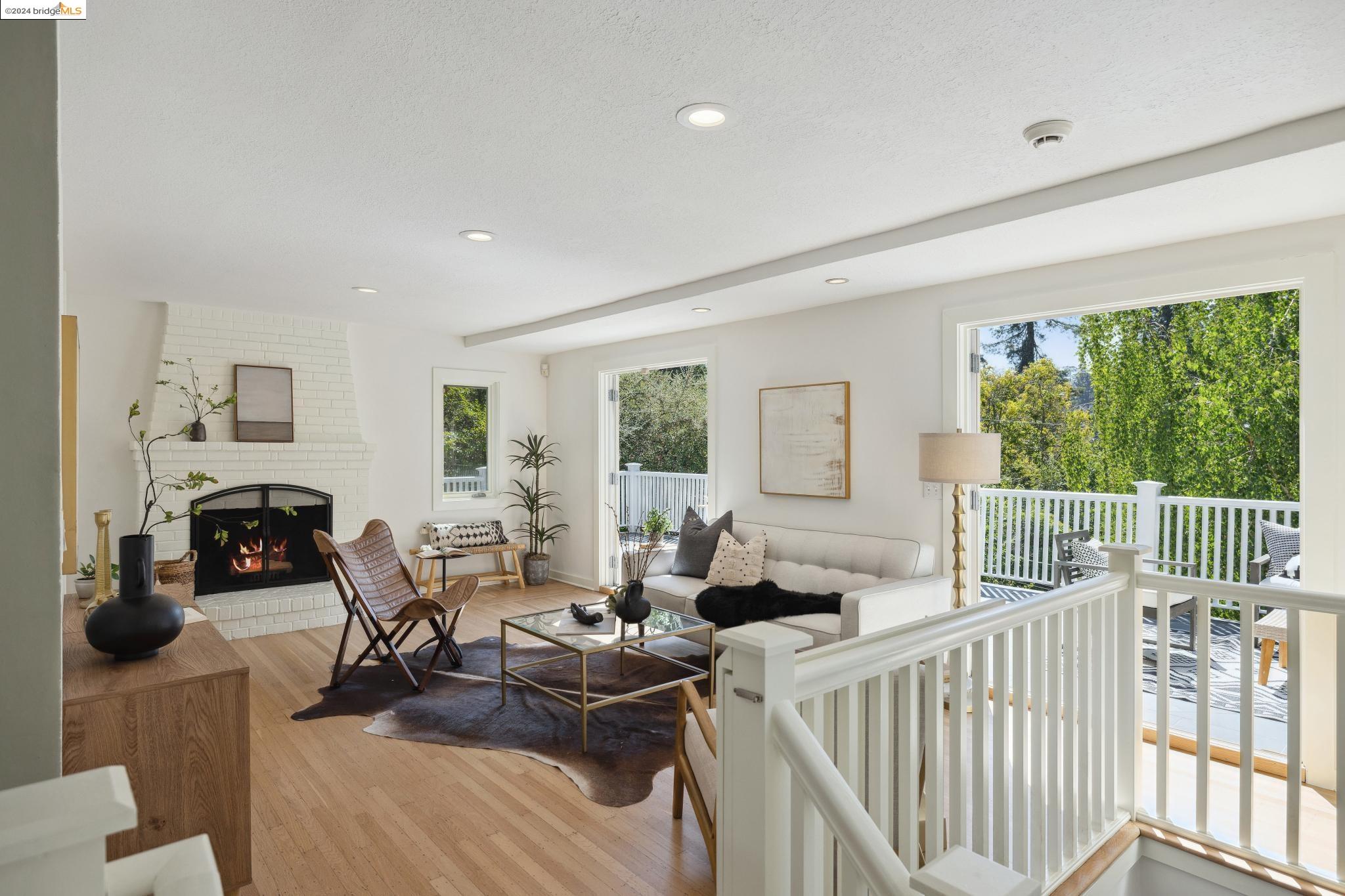 5687 Florence Ter