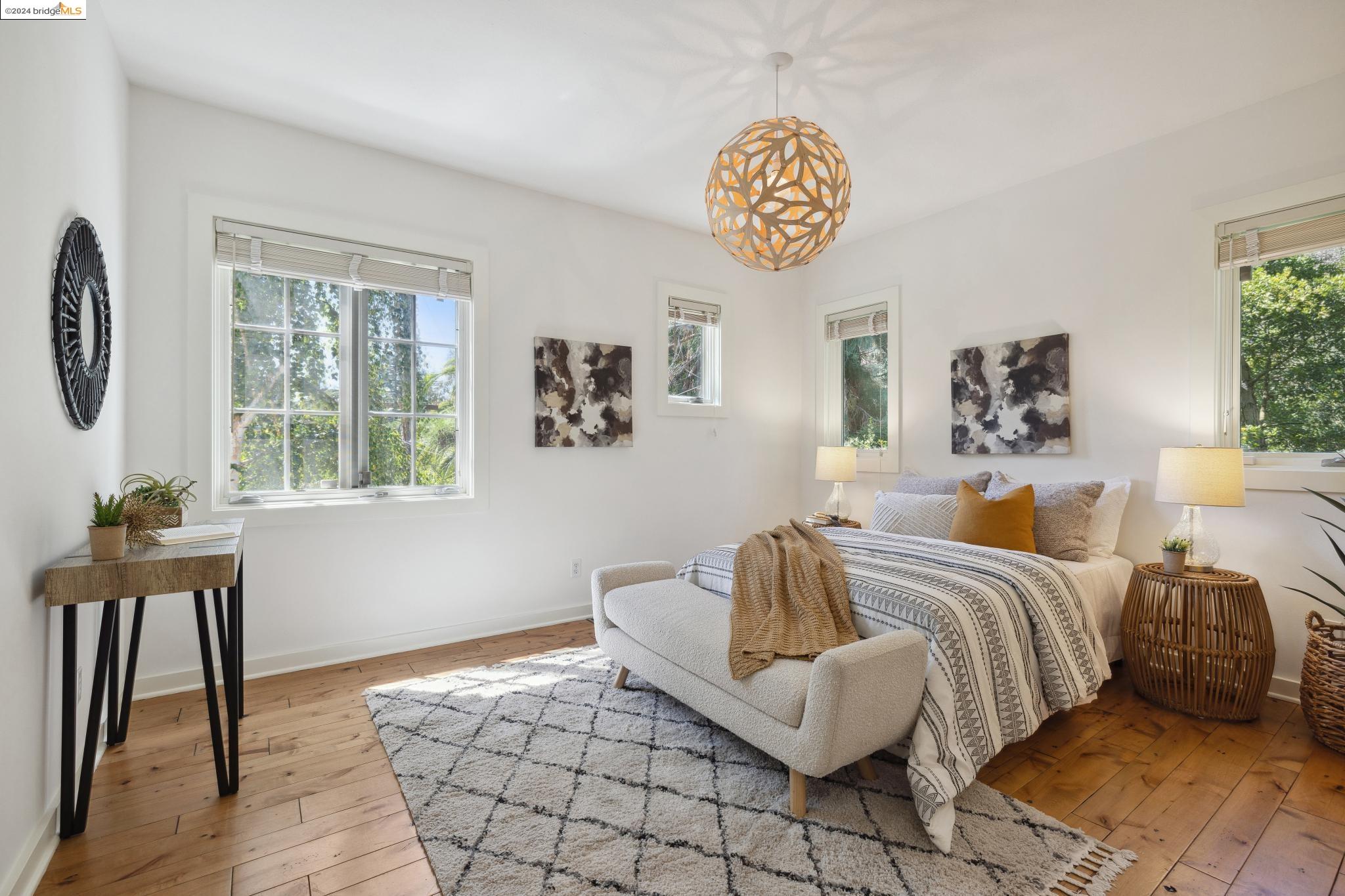 5687 Florence Ter