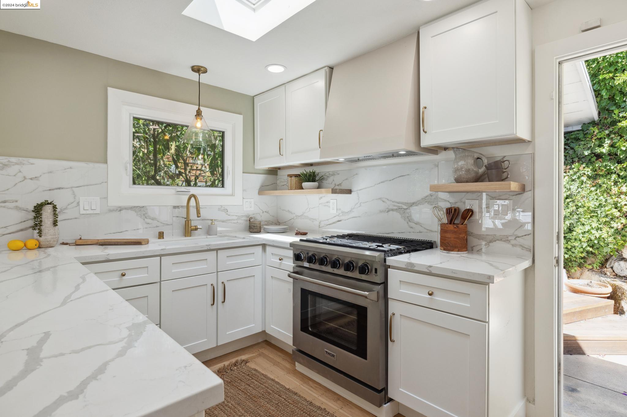 5687 Florence Ter
