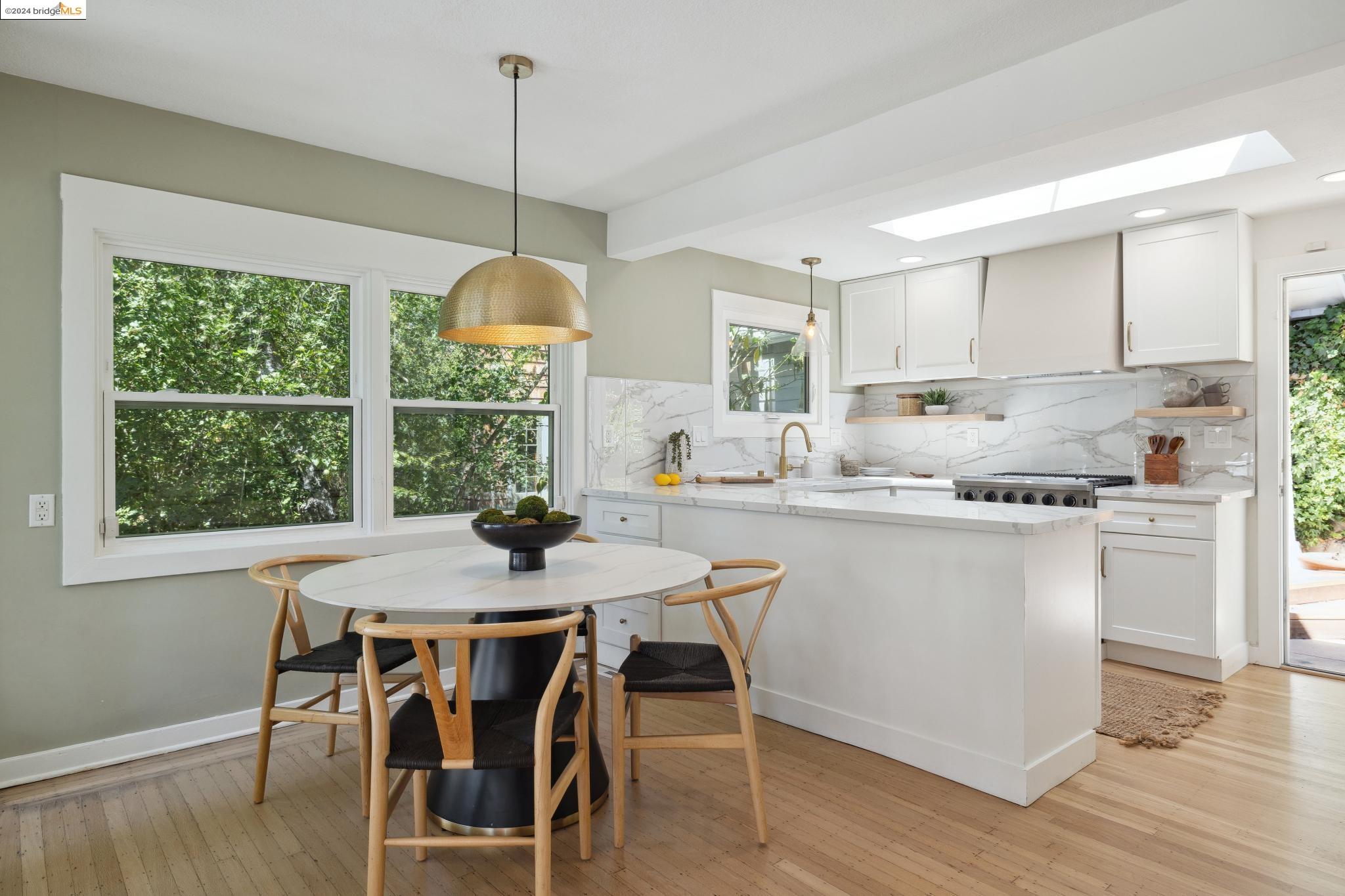 5687 Florence Ter
