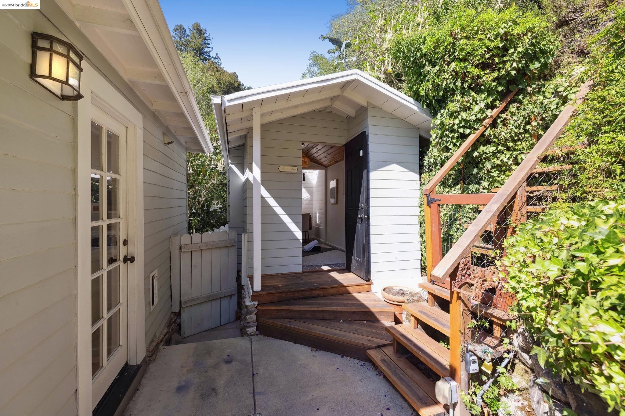 5687 Florence Ter