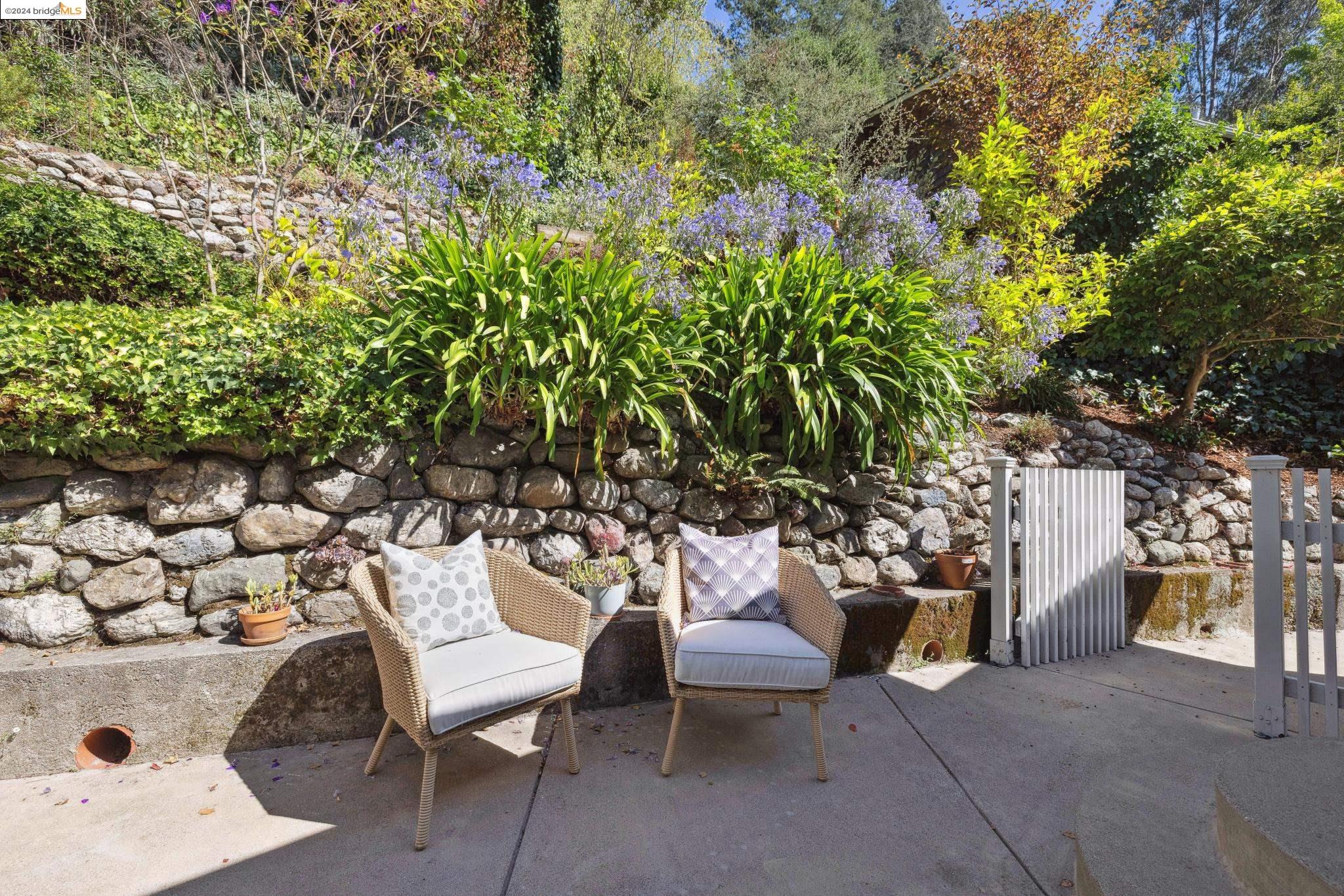 5687 Florence Ter
