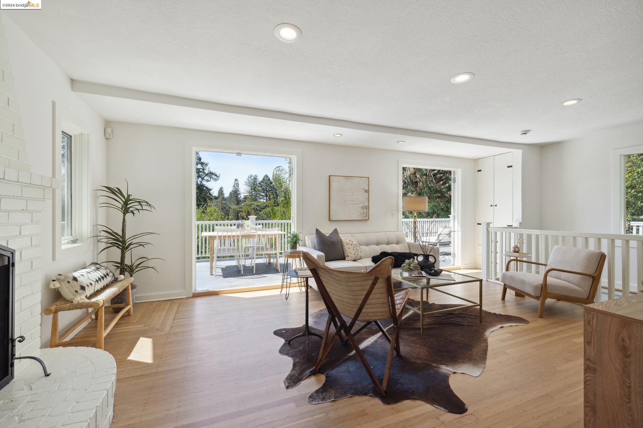 5687 Florence Ter