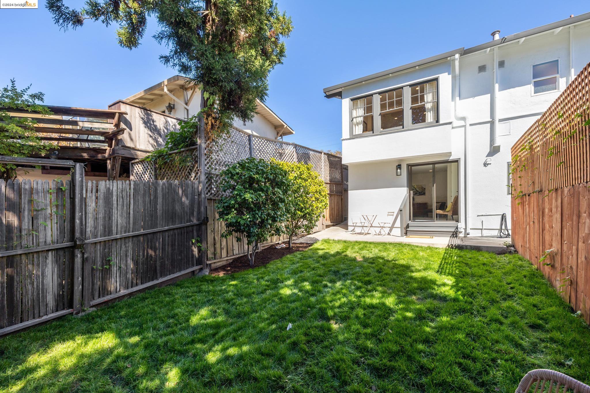 860 The Alameda