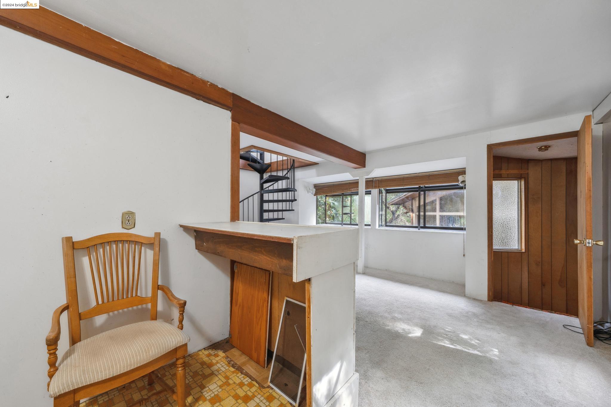 6838 Saroni Dr