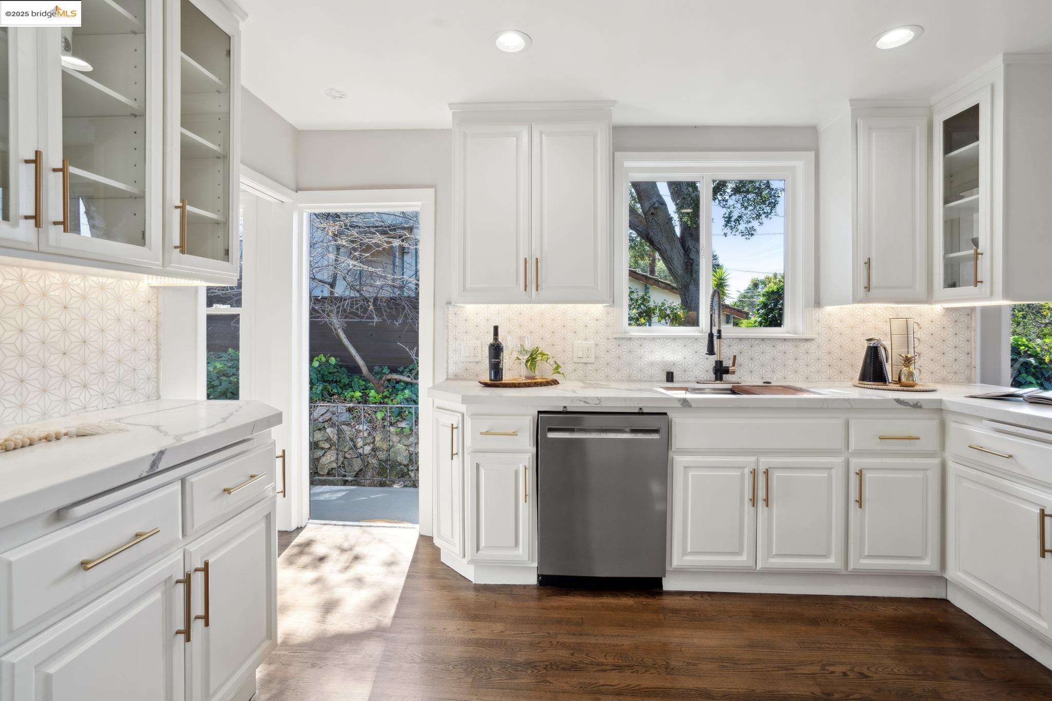 515 Colusa Ave