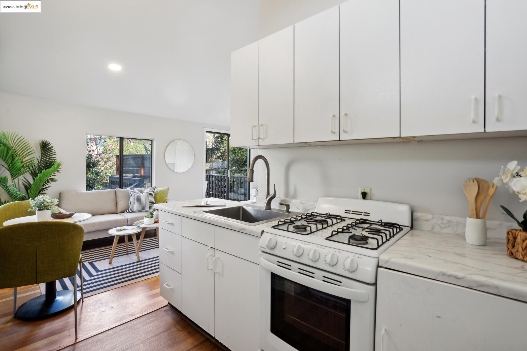 515 Colusa Ave