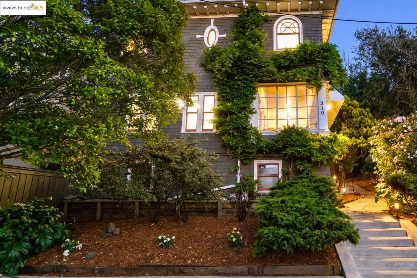 310 Oakland Ave