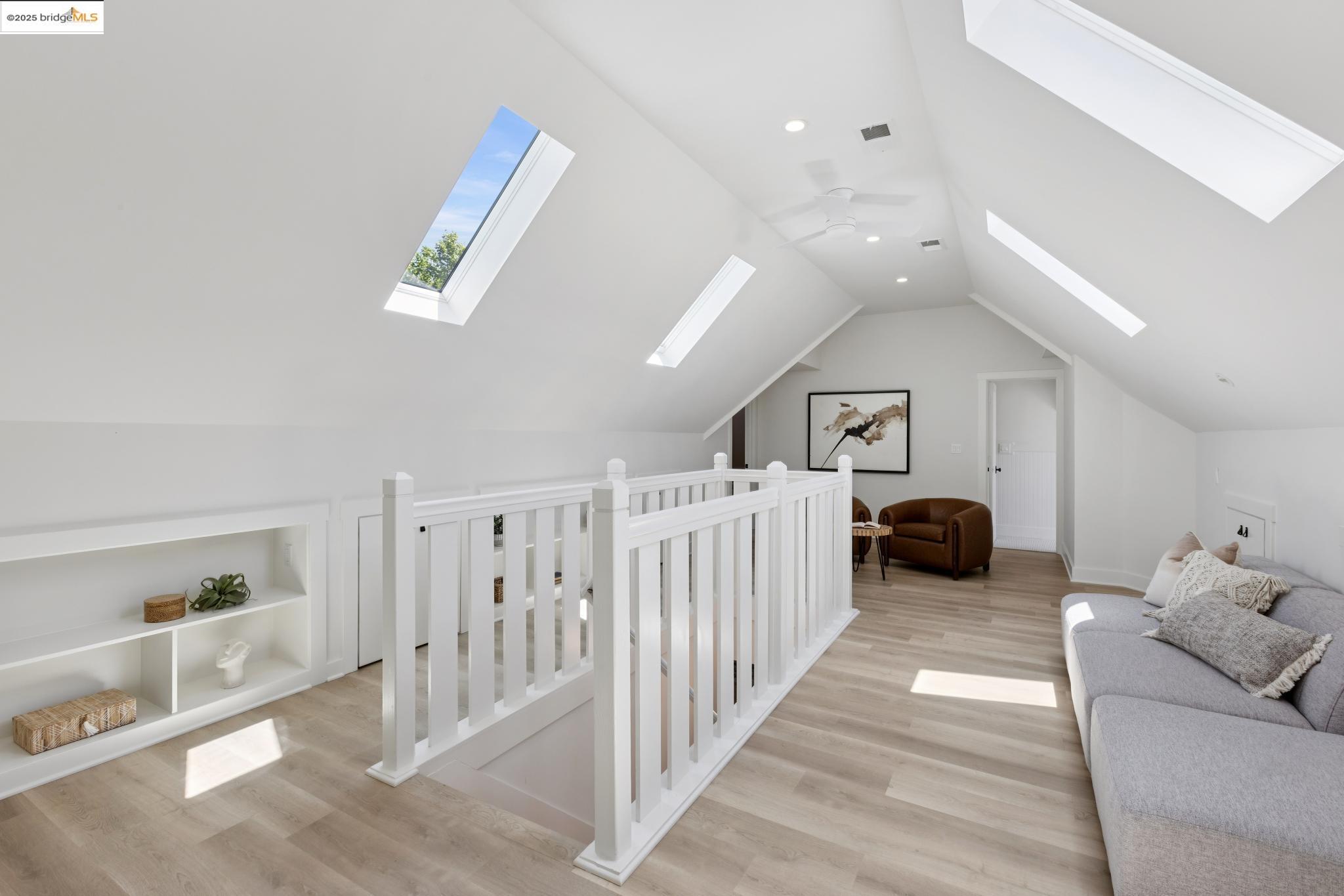 924 Trestle Glen Rd