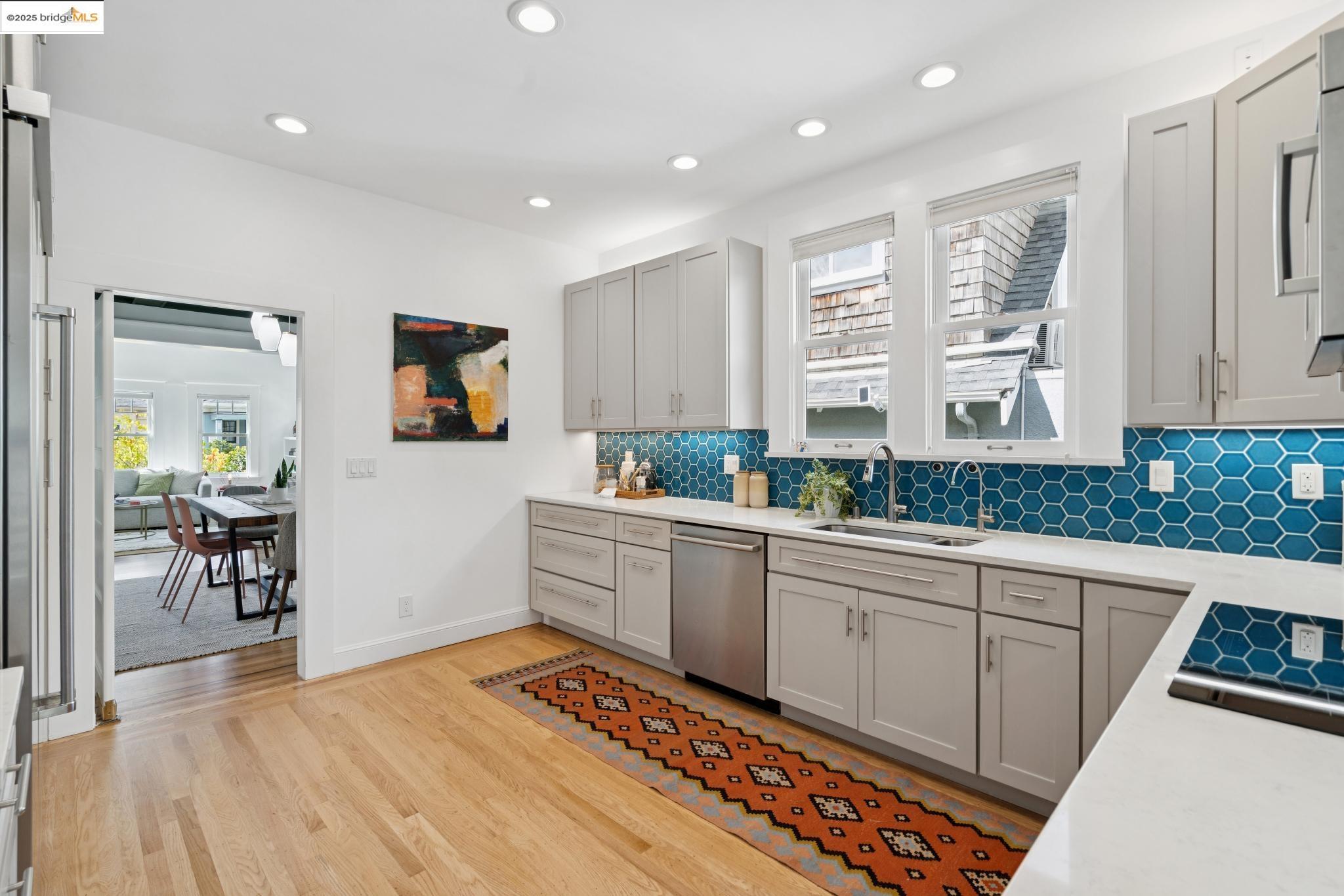 4126 Emerald Street