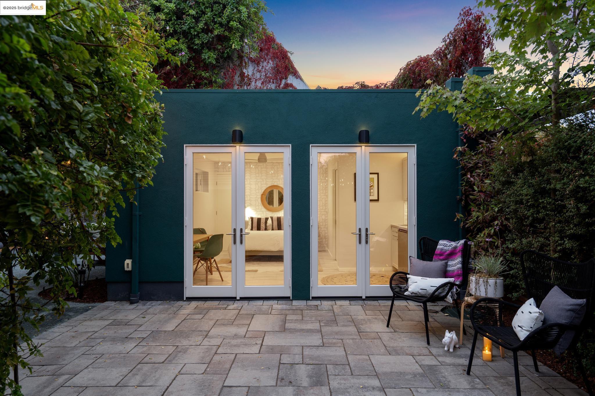 4126 Emerald Street
