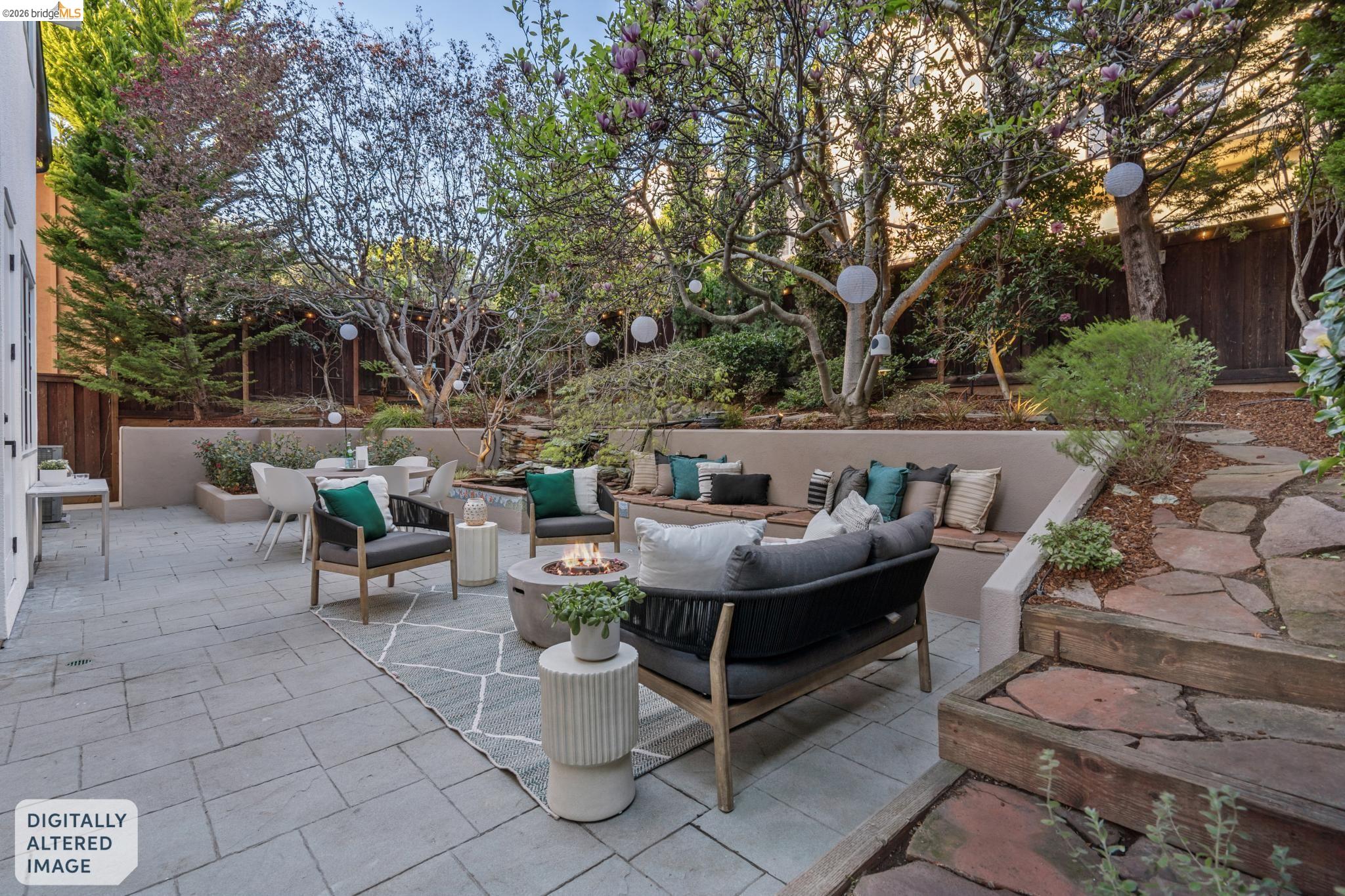 5416 GOLDEN GATE Ave