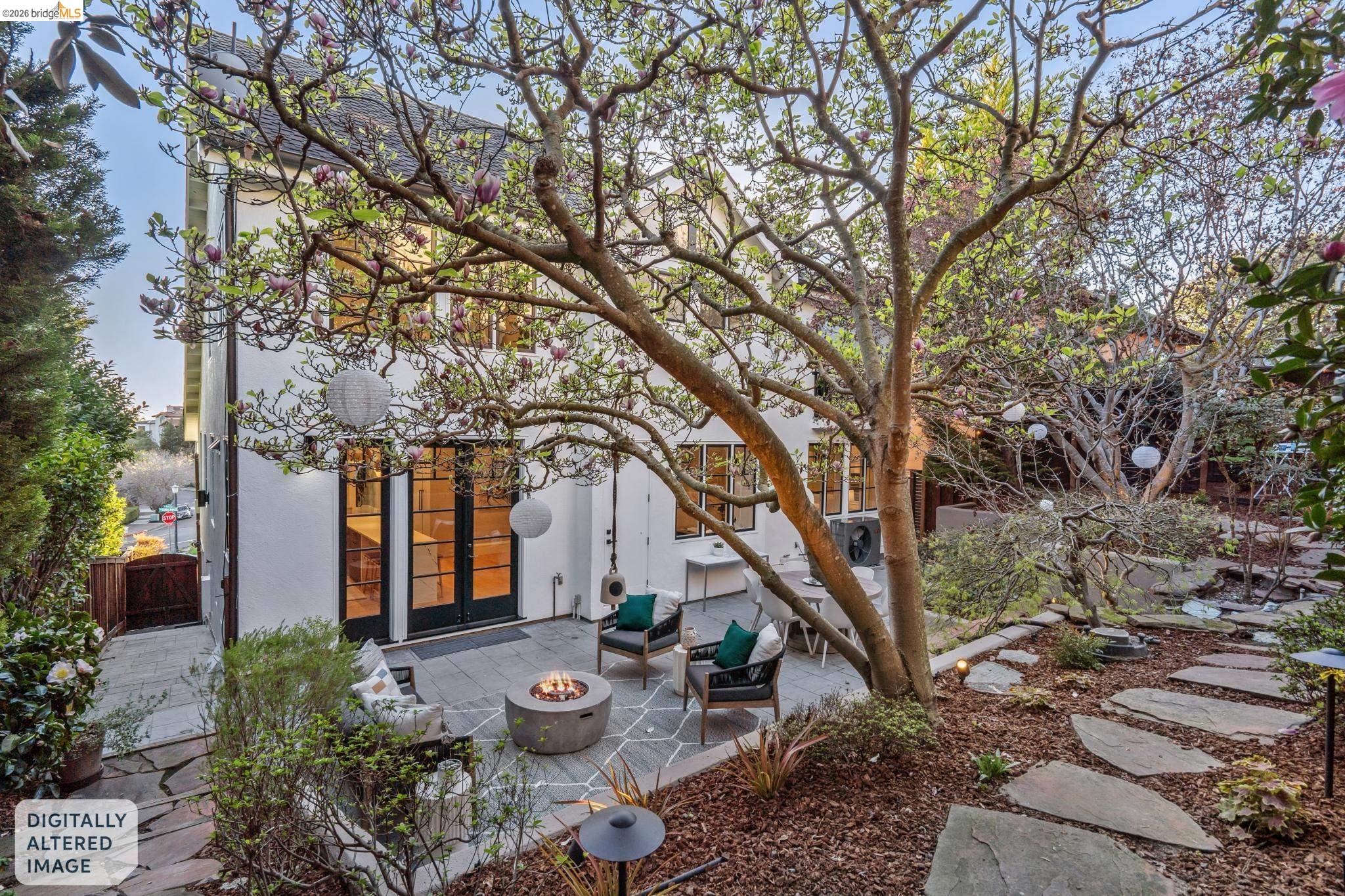 5416 GOLDEN GATE Ave