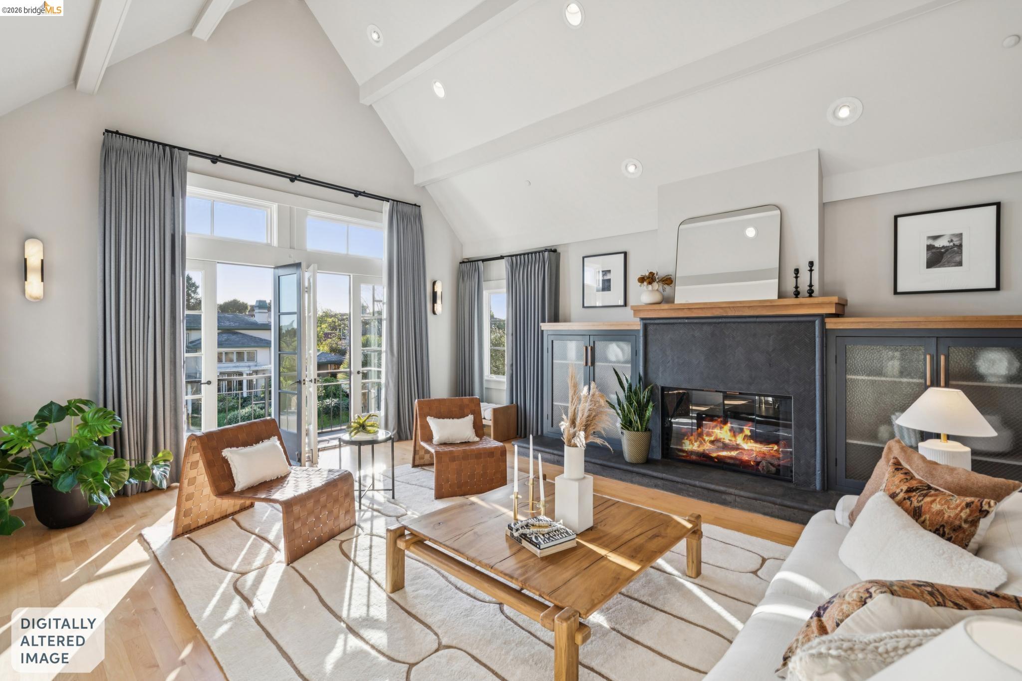 5416 GOLDEN GATE Ave