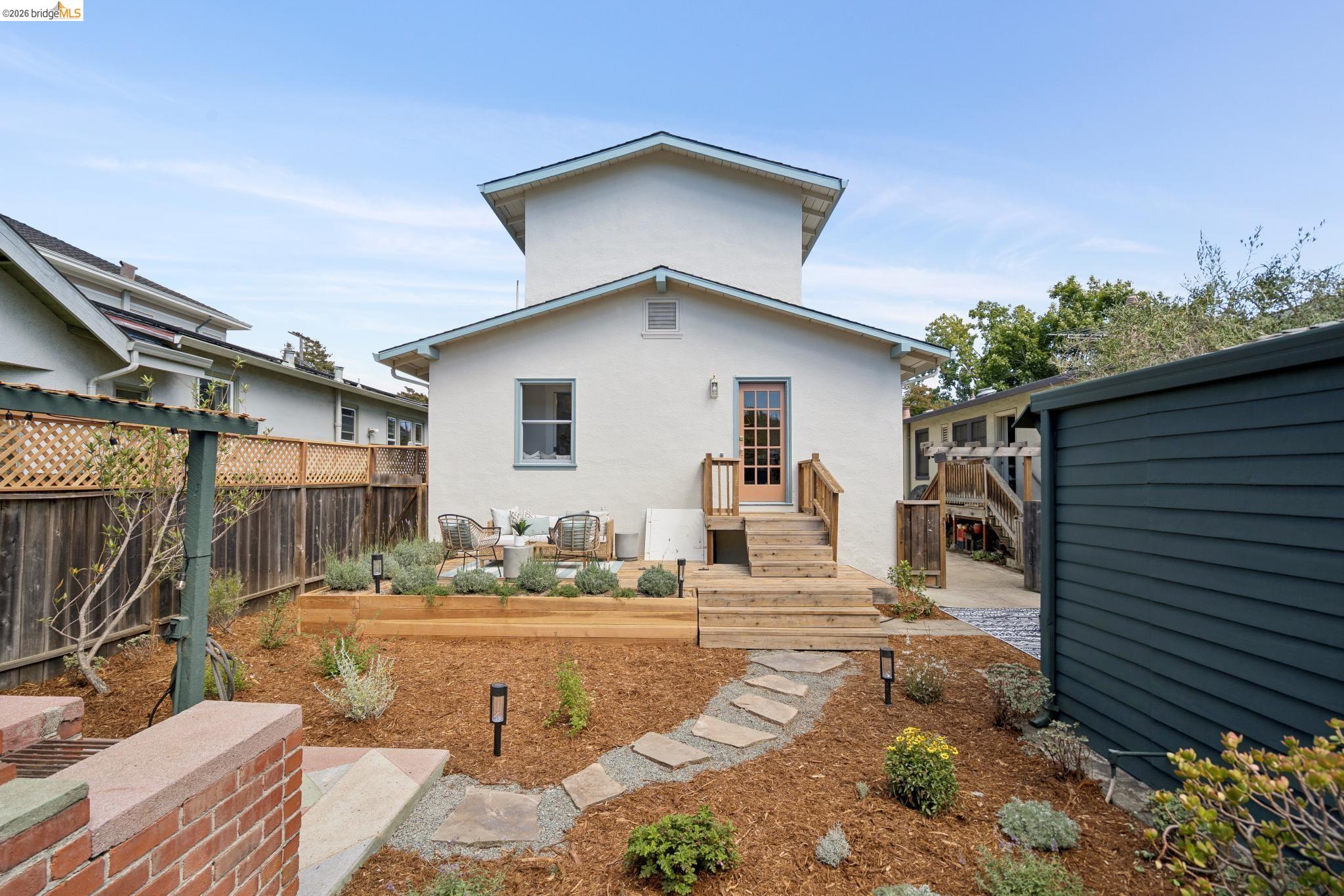 4187 Emerald Street