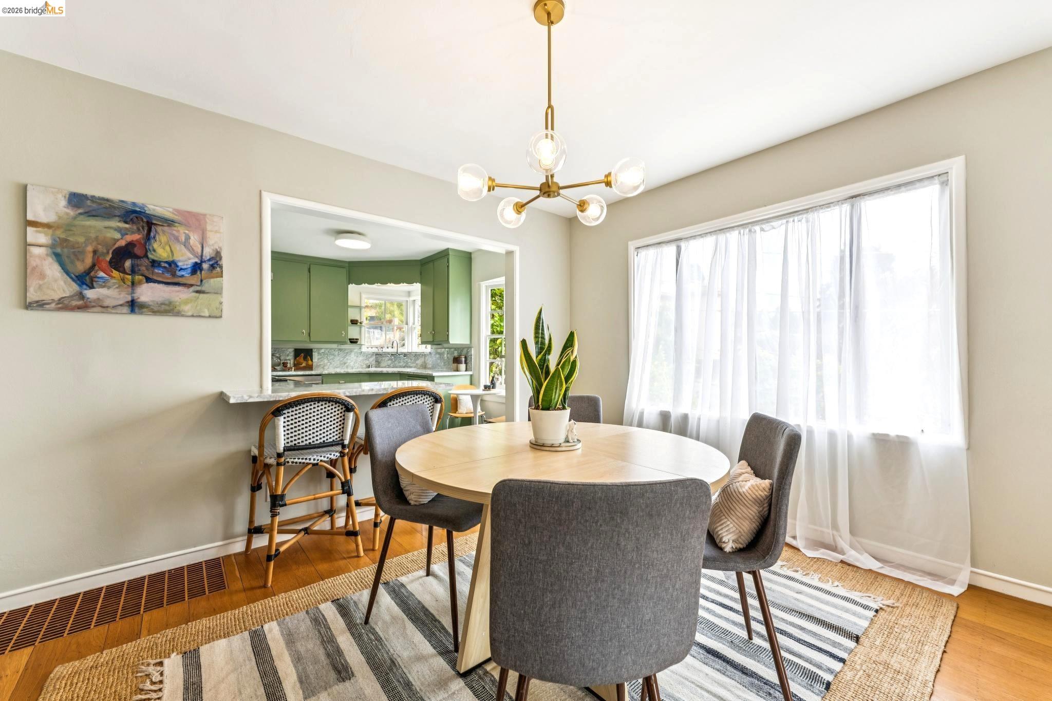 1125 Walnut