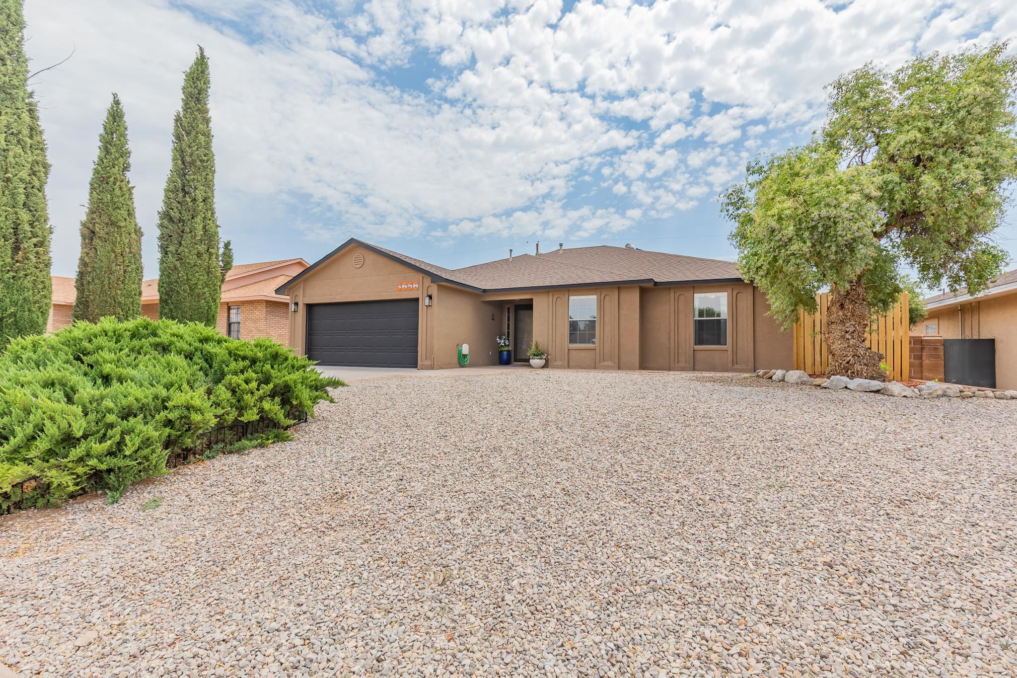 3656 Mosswood AVE
