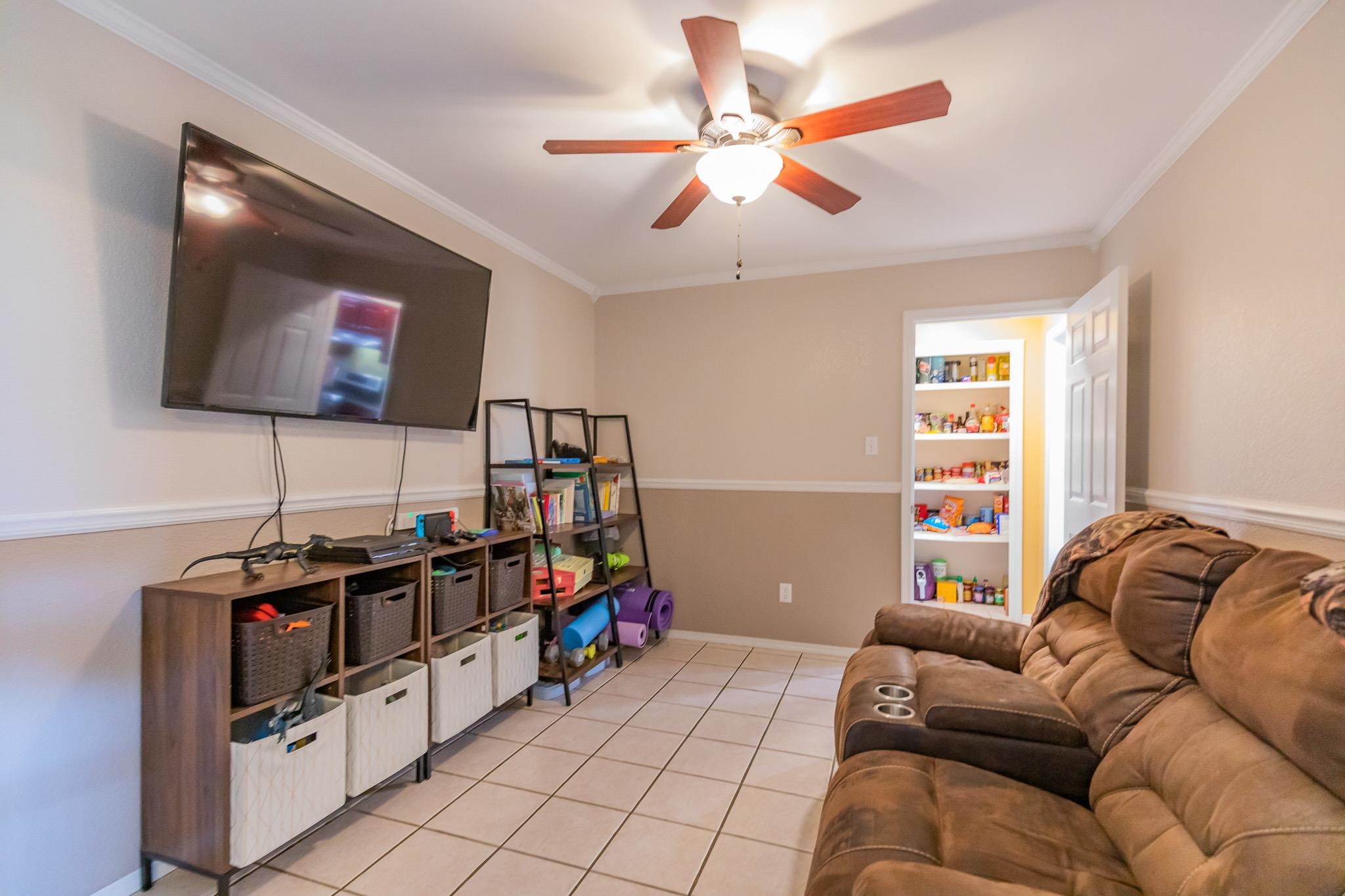 3656 Mosswood AVE