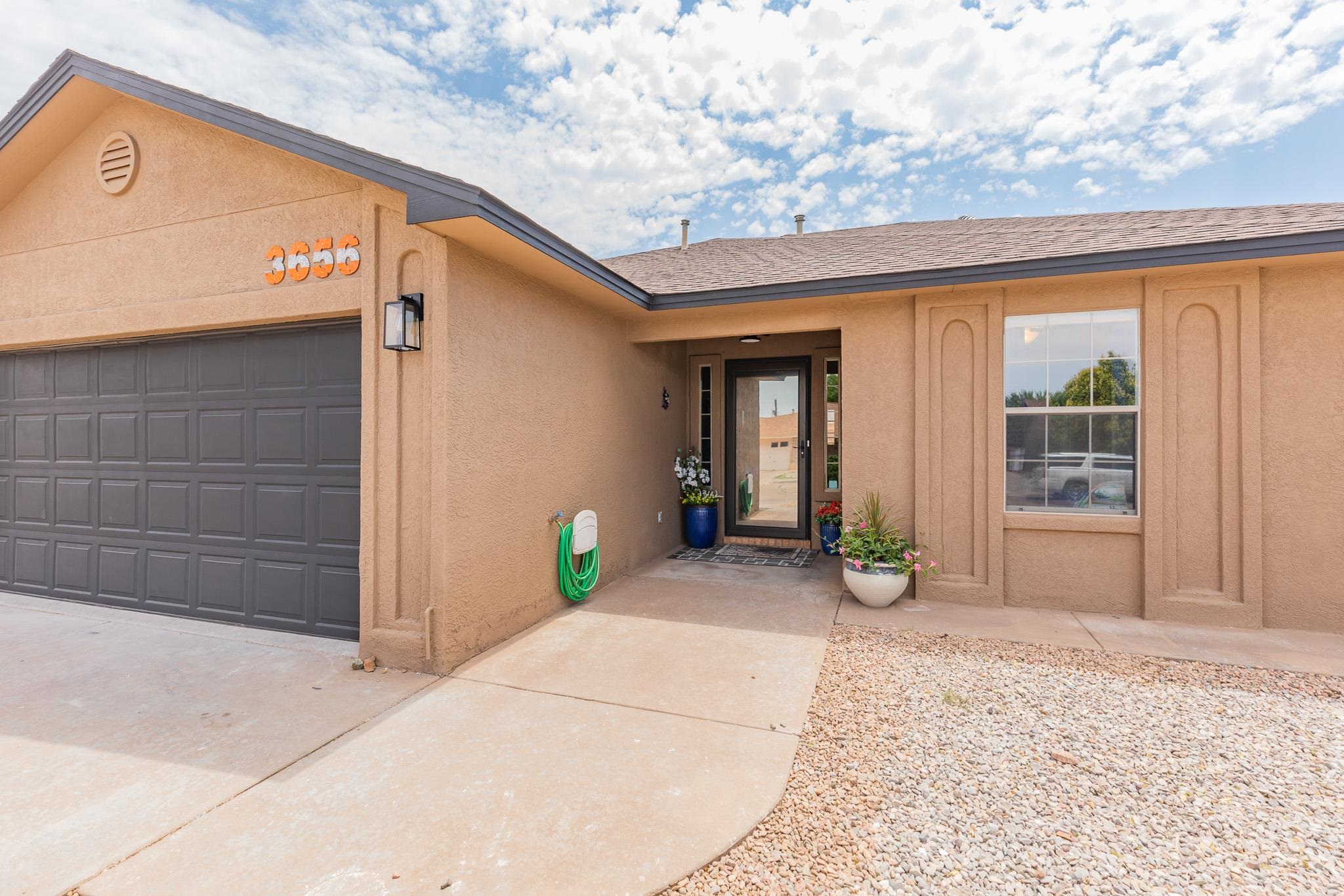 3656 Mosswood AVE